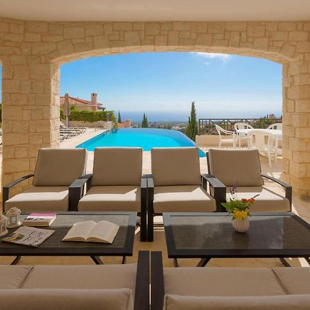 Resitour - Perneri Four Bedroom Villa Paphos 外观 照片